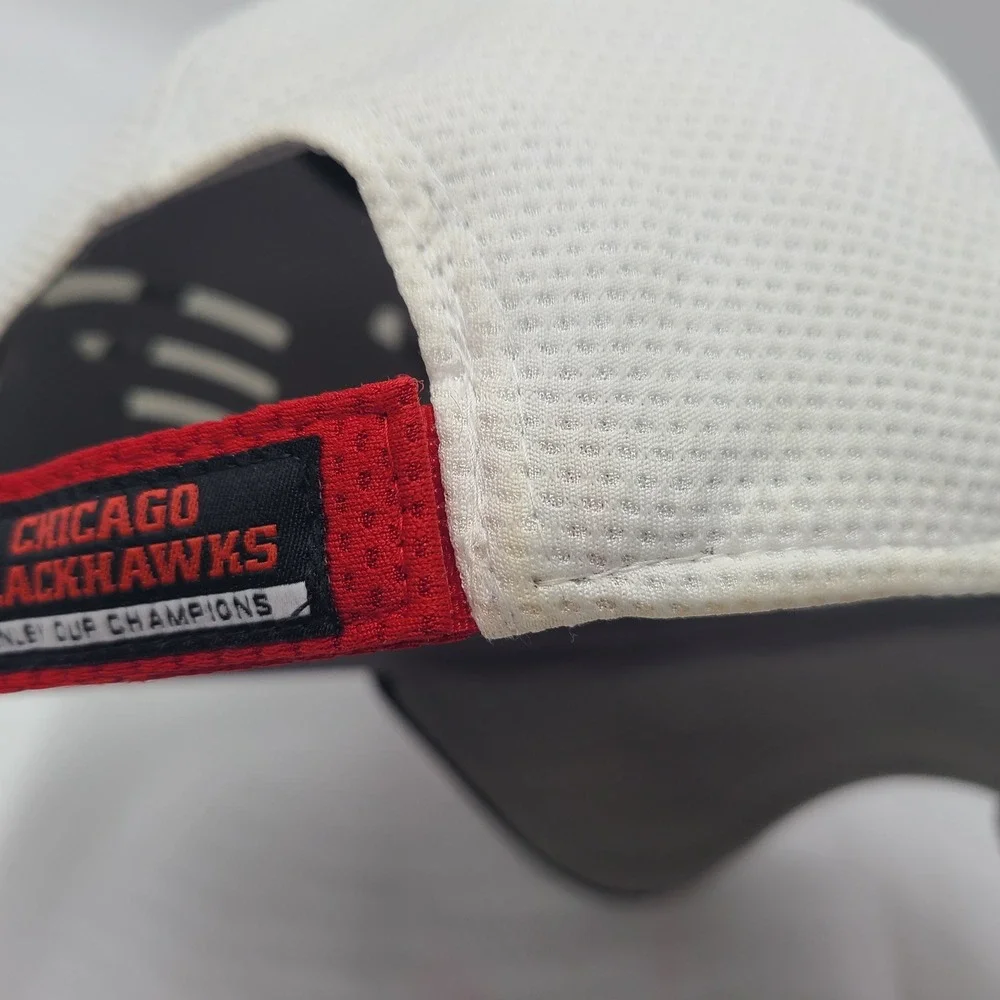 Chicago Blackhawks Hat Adjustable New Era 9Forty Red White Stanley Cup Champions